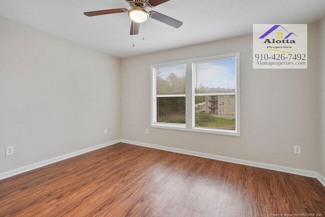 Building Photo - 6804 Willowbrook Dr