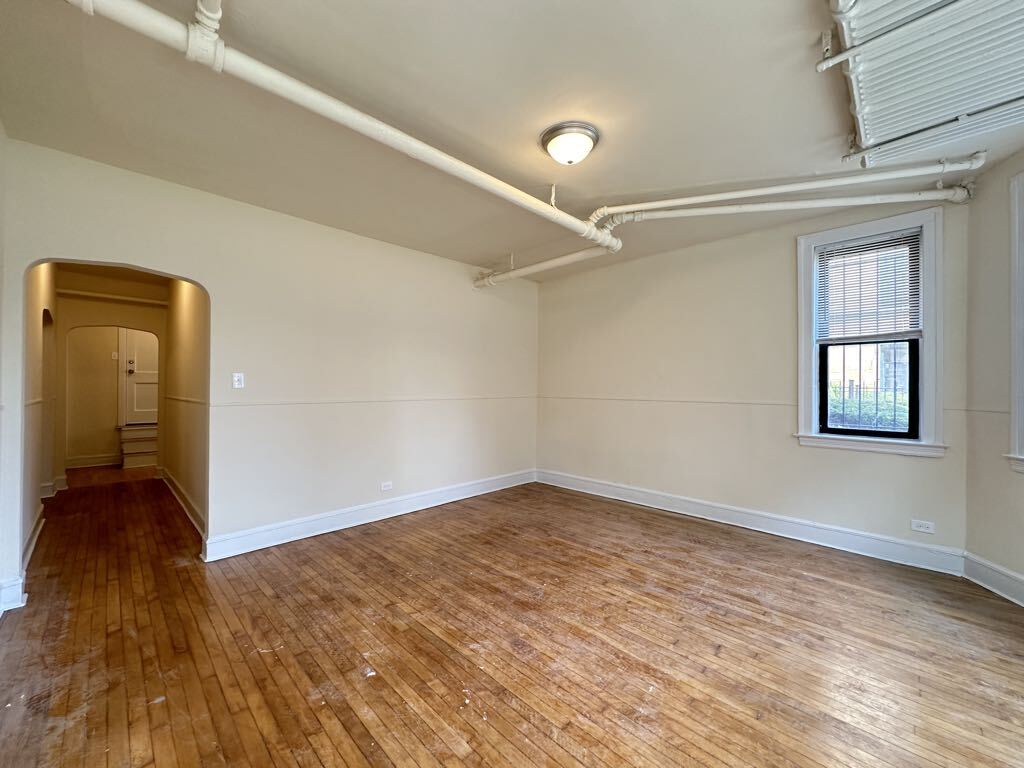 Building Photo - 2330 N Spaulding Ave