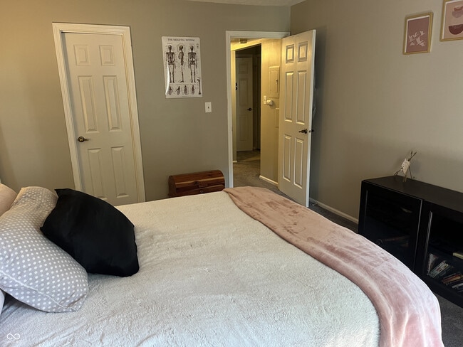 Building Photo - 2922 Eagles Crest Cir