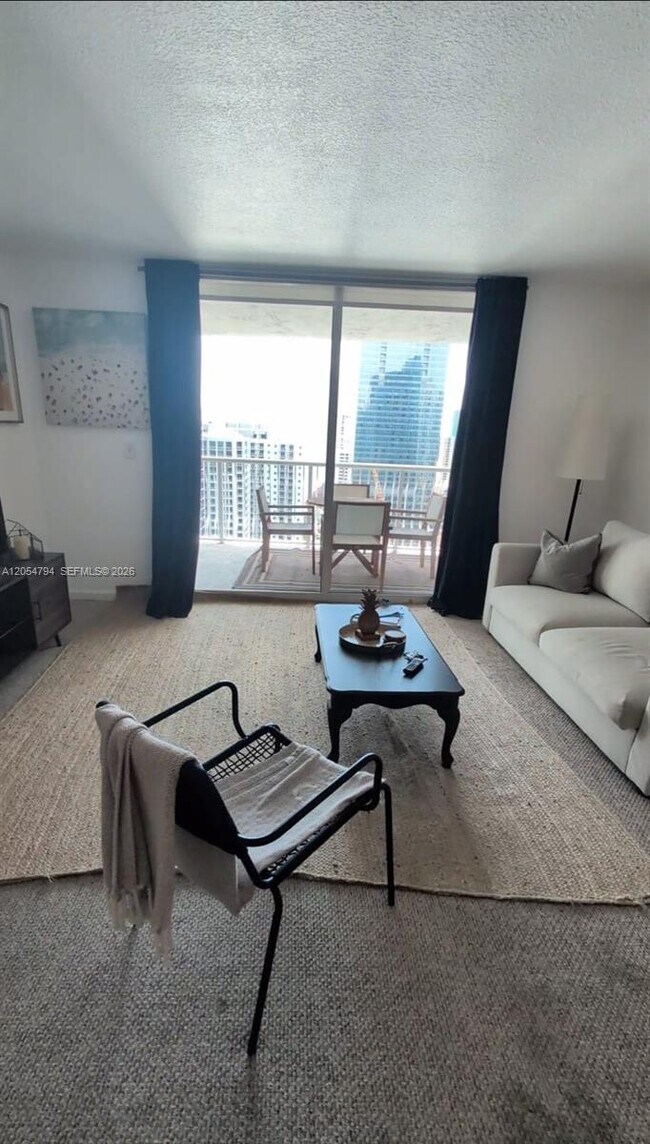 Building Photo - 1200 Brickell Bay Dr