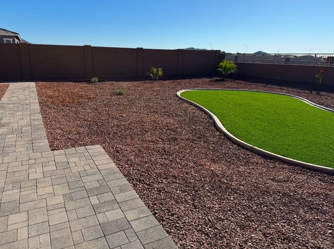 Building Photo - 4 bedroom Nextgen home in Phoenix