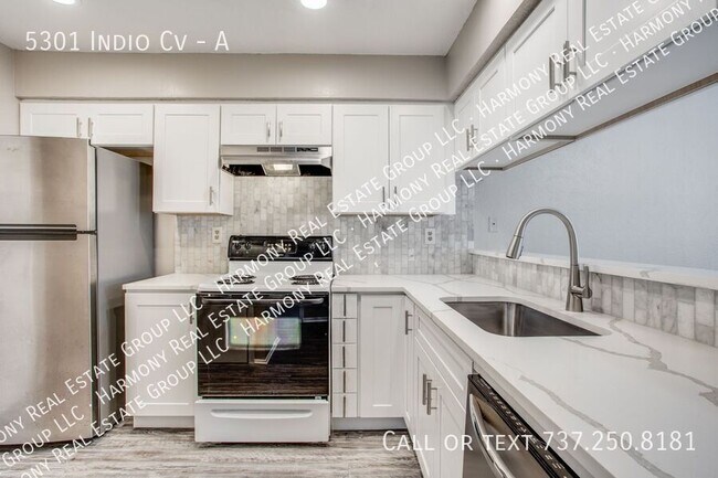 Building Photo - 5301 Indio Cove