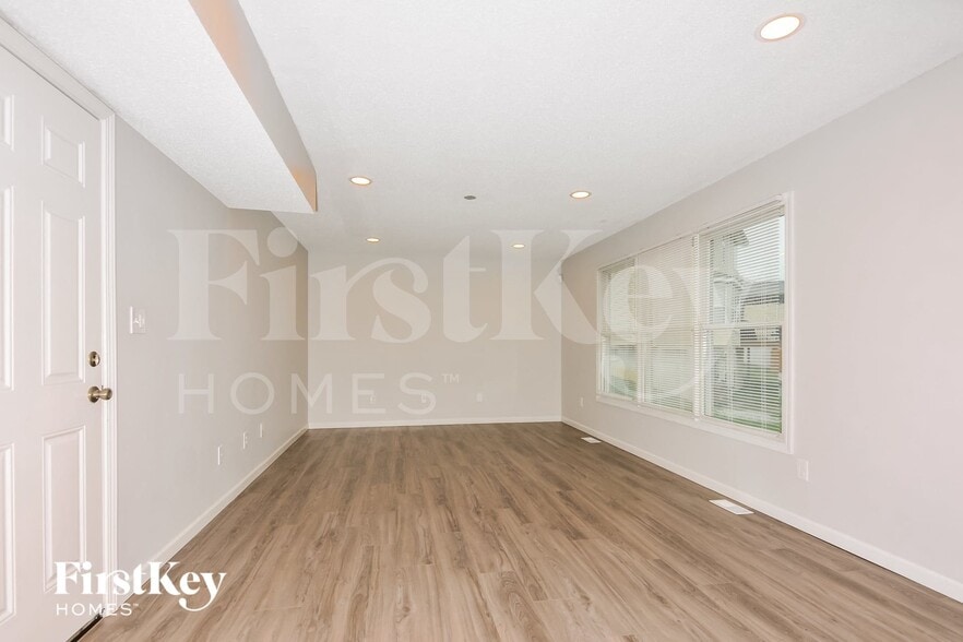 Building Photo - 169 Dusty Rose Dr