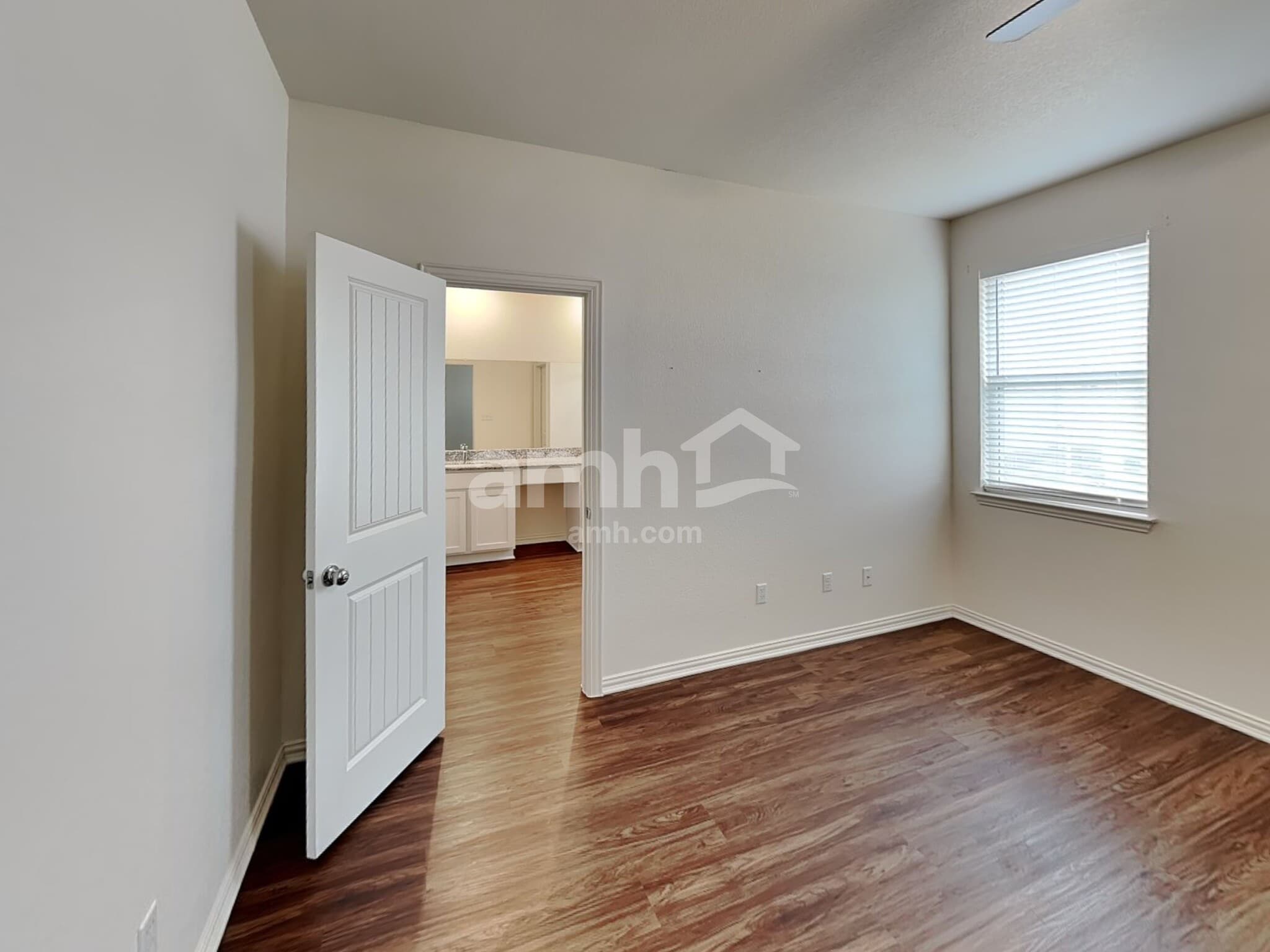 Building Photo - 2717 Deerfield Creek