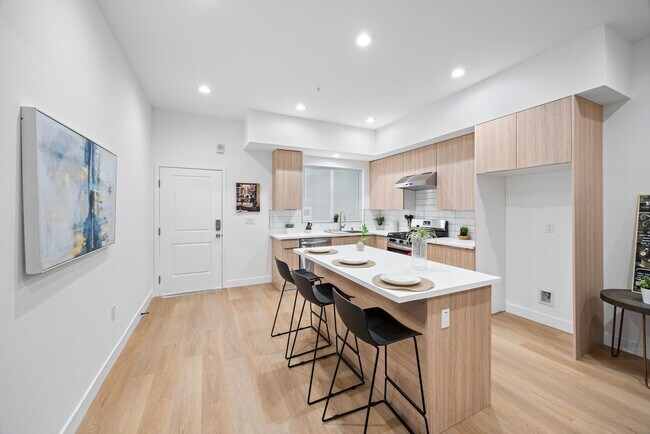 Building Photo - Leffingwell Apartments - 1 BED/1BATH
