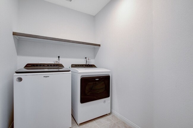 Building Photo - 7821 Tomsburgh Ln