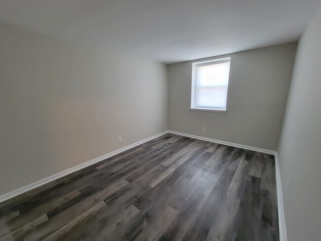 Building Photo - 5253 Cedgate Rd