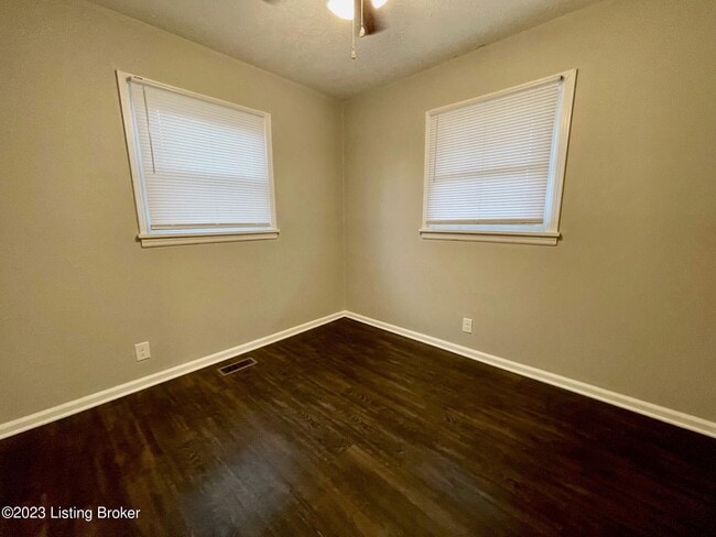 Building Photo - 4006 Weigela Dr