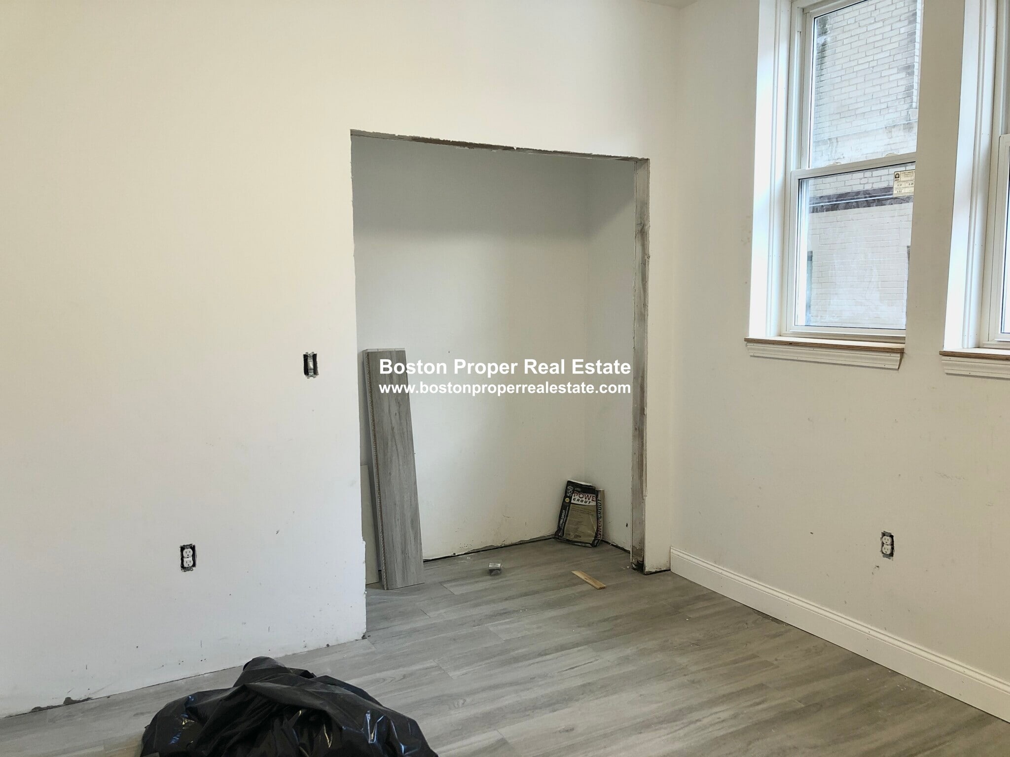 Building Photo - 64 Charlesgate E