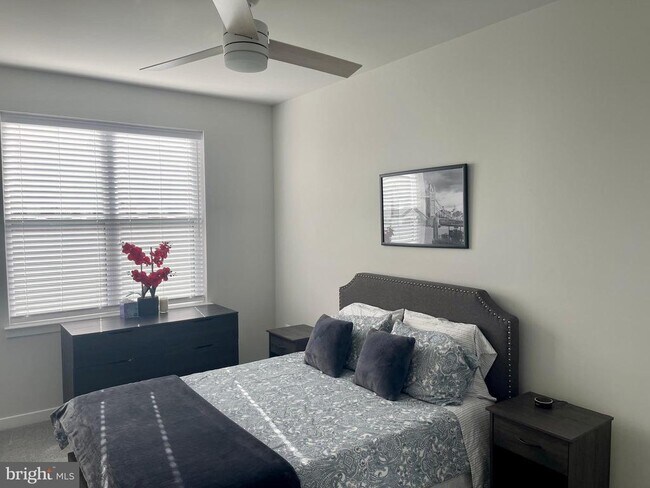 Building Photo - 23006 Sullivans Cove Sq