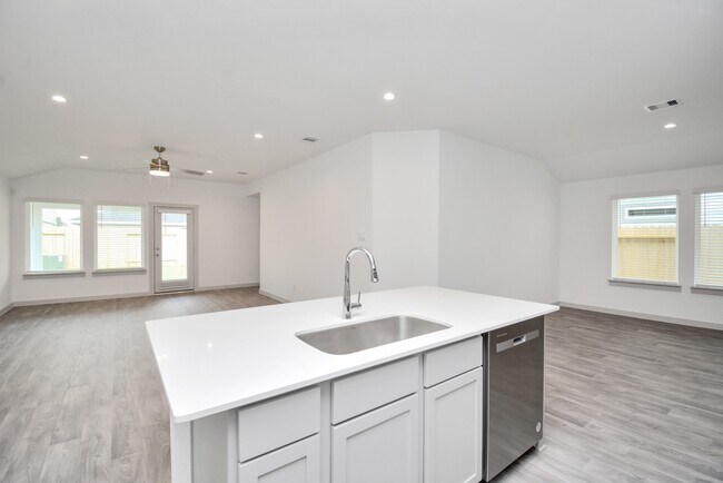 Building Photo - 12814 Heddington Grv Ln