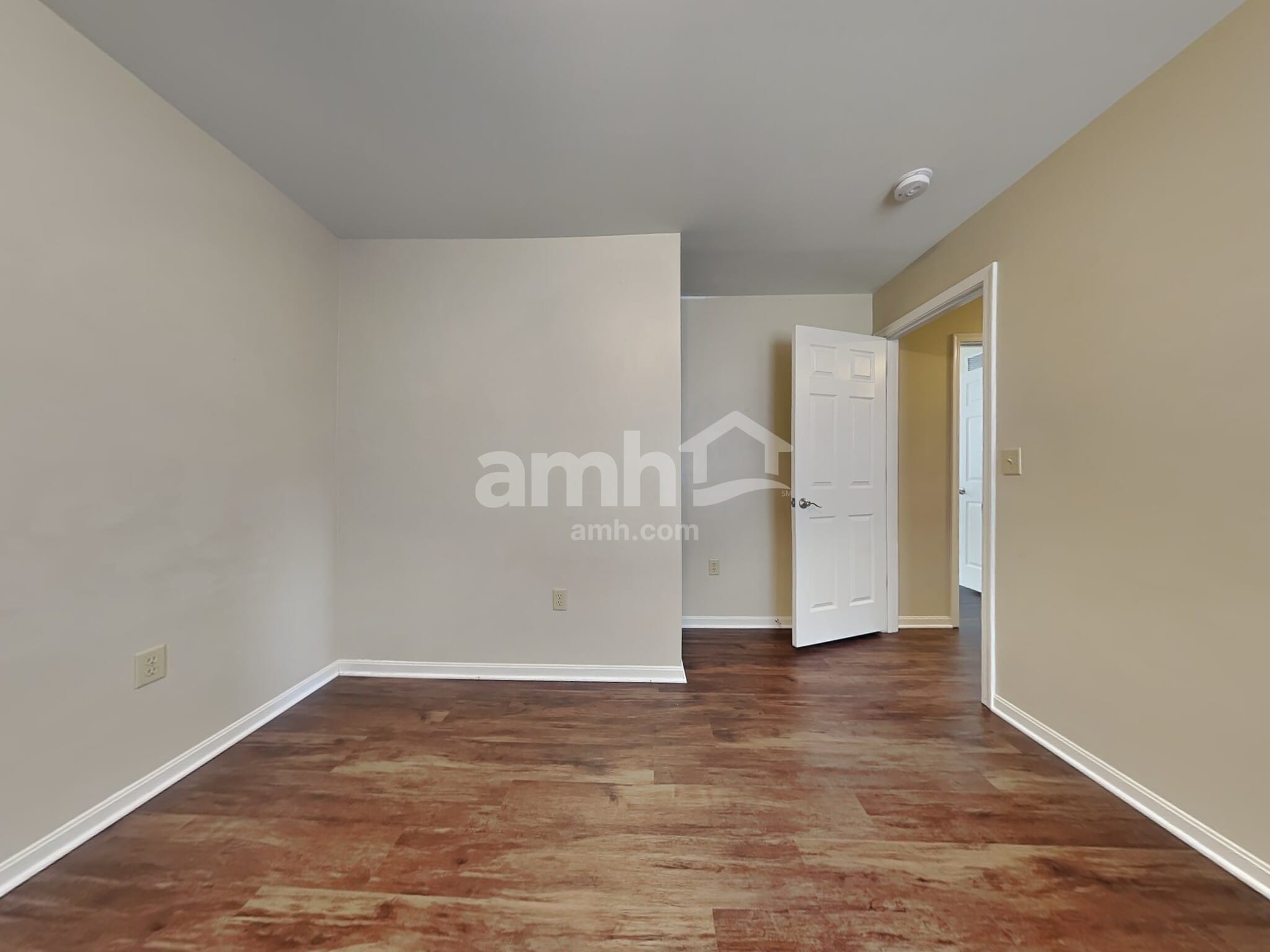 Building Photo - 1837 Cantwell Ct