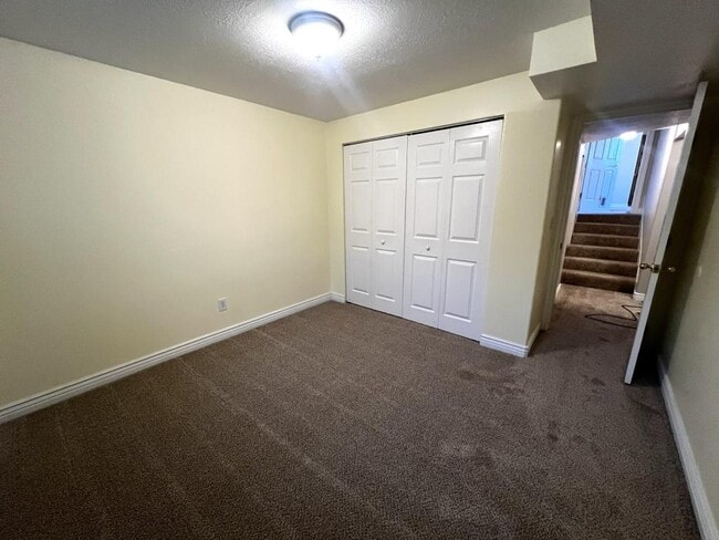 Building Photo - 676 E 3300 N