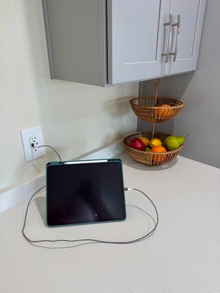 Amenity - 5527 Bolivar St