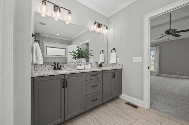 Building Photo - Luxury Home For Rent