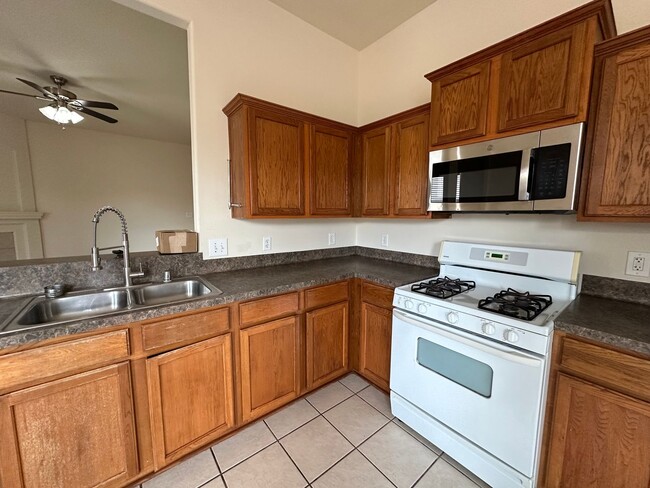 Building Photo - Great Opportunity in Cypress!