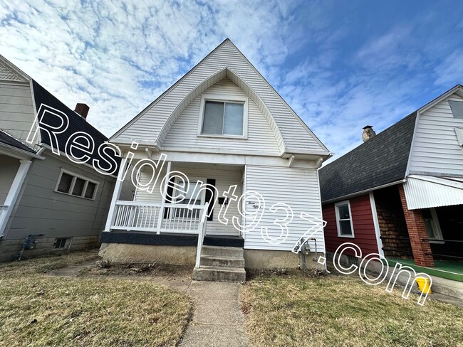 Building Photo - 2 Bed 1 Bath  Close to UD