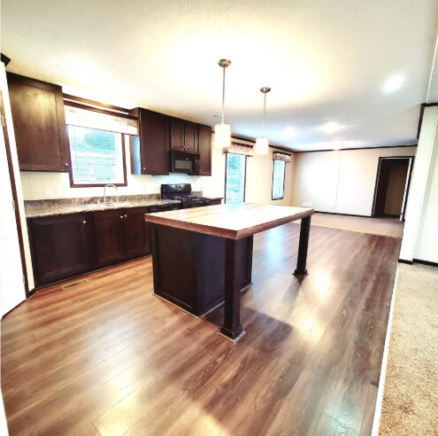 Primary Photo - 9625 Cape Cod Dr