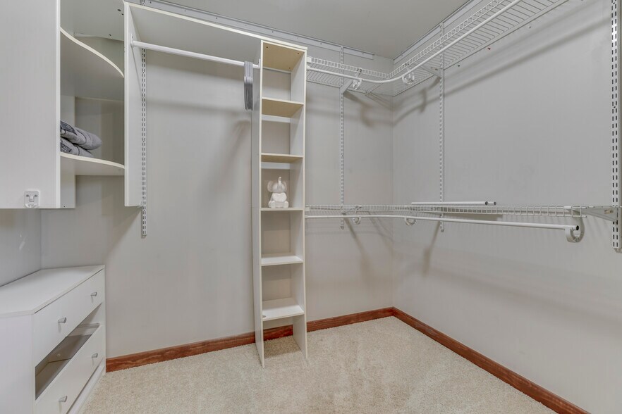 Building Photo - 111 McClellan Rd