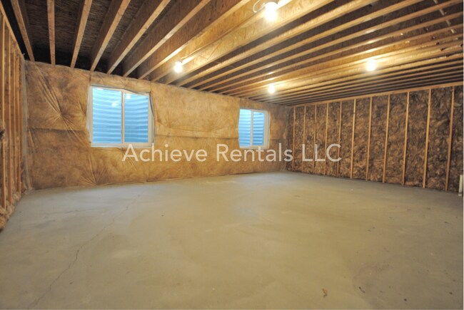 Building Photo - 4067 S 2800 W