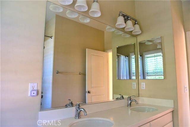 Building Photo - 56 Twin Gables