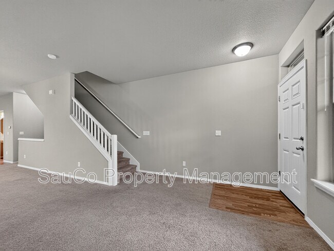 Building Photo - 1419 NE Lockheart Ln