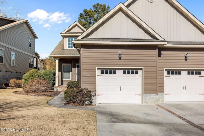 Building Photo - 58 Cypress Cir