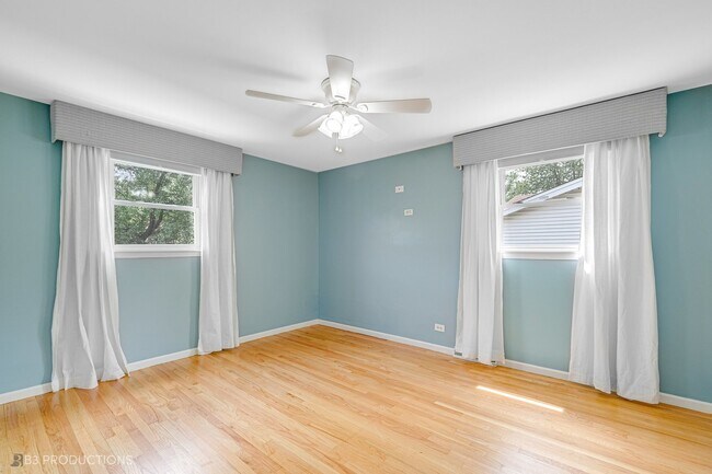 Building Photo - 917 Ironwood Ave