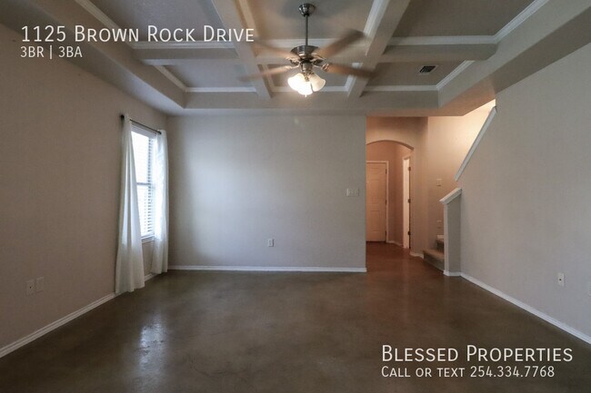 Building Photo - 1125 Brown Rock Dr