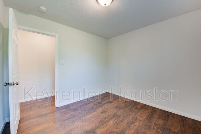 Building Photo - 5405 Groveton St