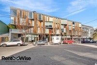 Building Photo - 450 Hayes St