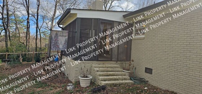 Building Photo - 9328 Berkshire Cir