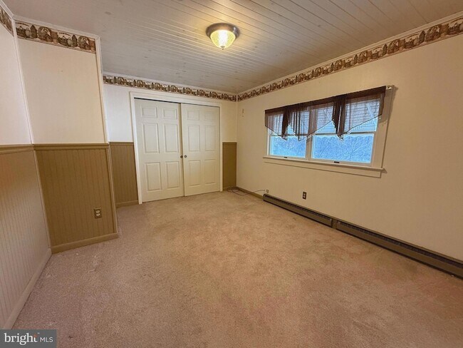 Building Photo - 1716 W Philadelphia Ave