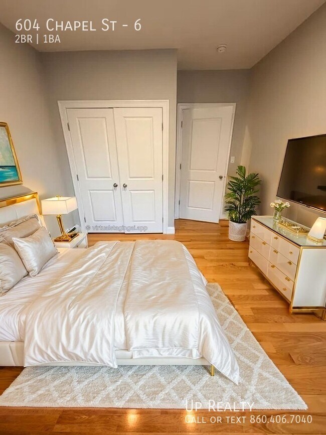 Building Photo - 604 Chapel St