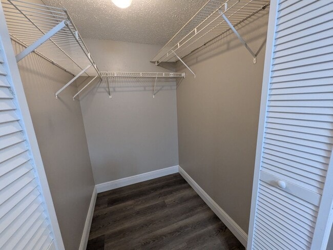 Building Photo - First Floor Condo at Pine Shadows Condominiums in Orlando