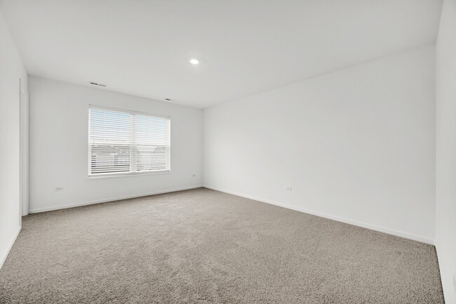 Building Photo - 25712 W Yorkshire Dr