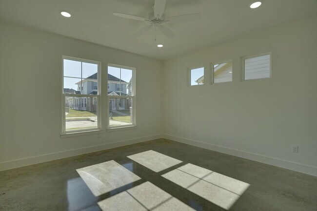 Building Photo - 106 Cardinal Wds