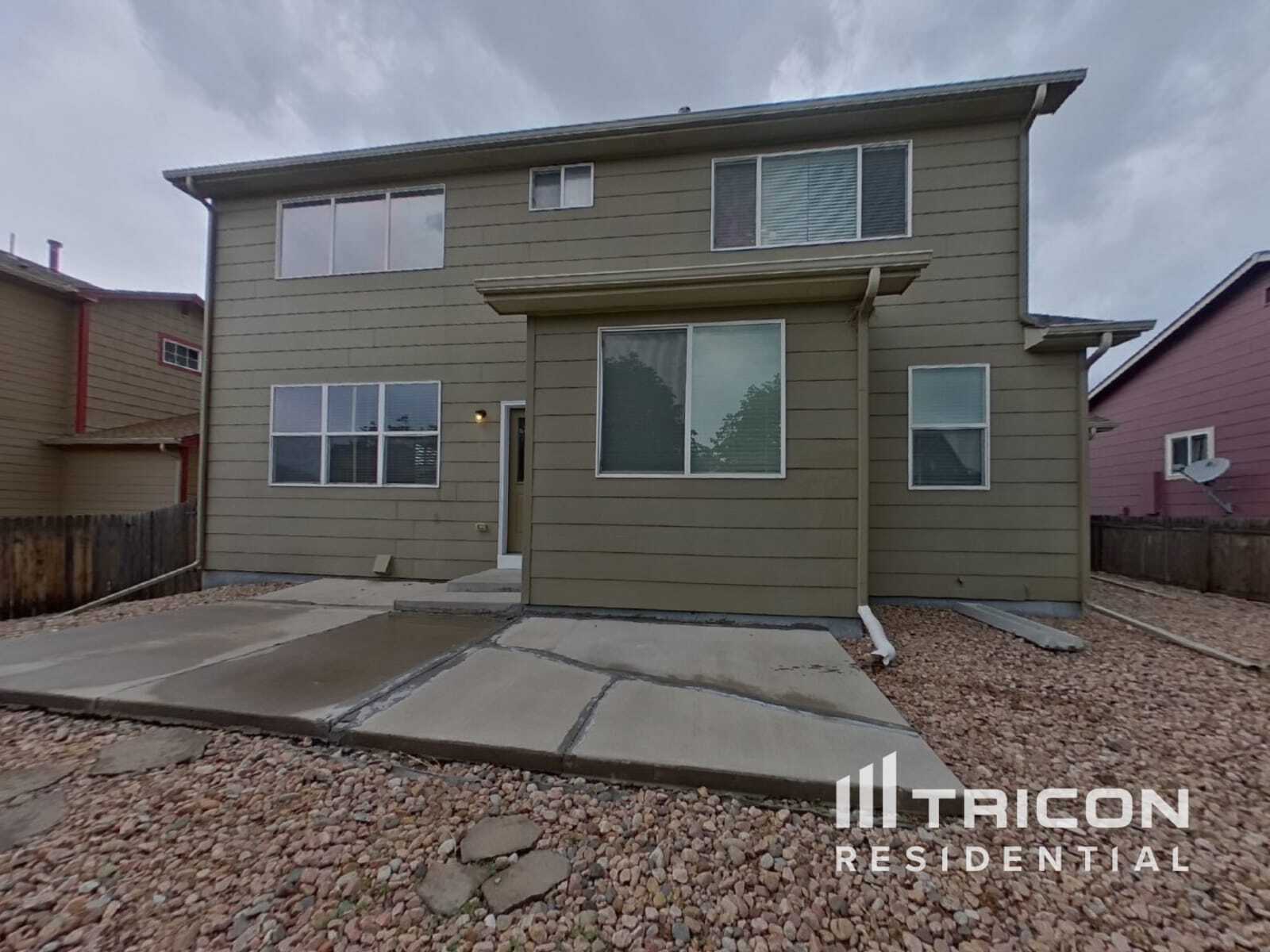 Building Photo - 2275 Bucolo Ave