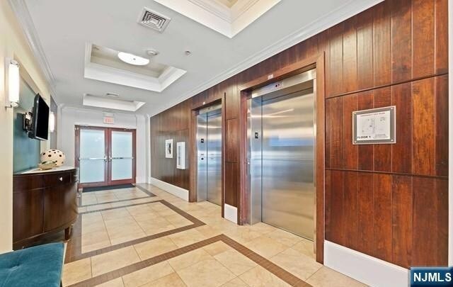 Building Photo - 443 2nd St