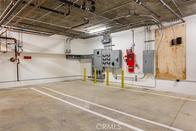 Building Photo - 89 N Grand Oaks Ave
