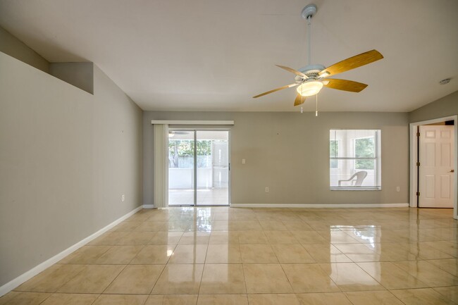 Building Photo - 2462 Nature Pointe Loop