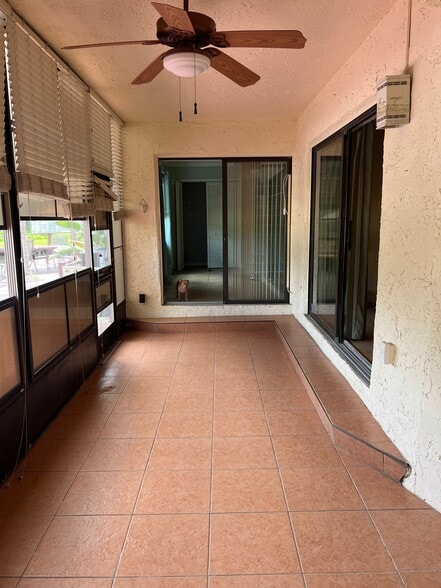 Building Photo - 2587 Cyprus Dr