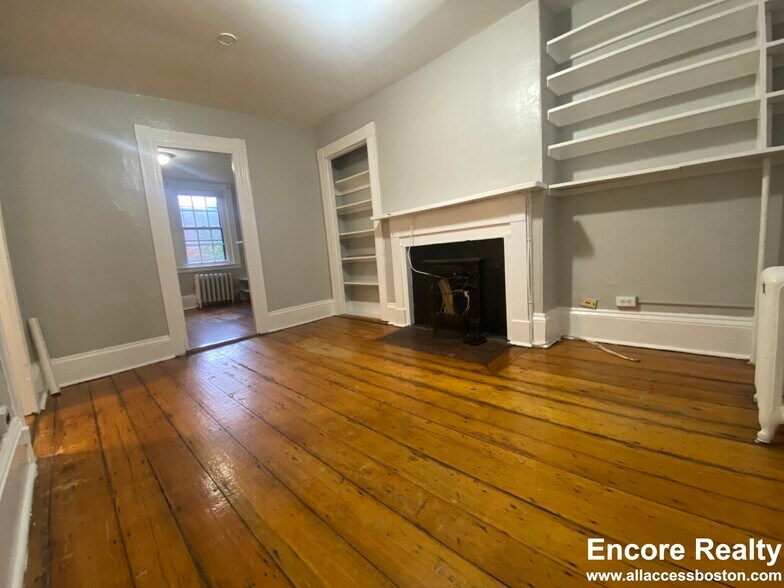 Building Photo - 3 Champney Pl