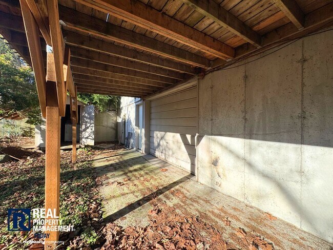 Building Photo - Call - 4502 &amp; 4504 (Olympic Group)