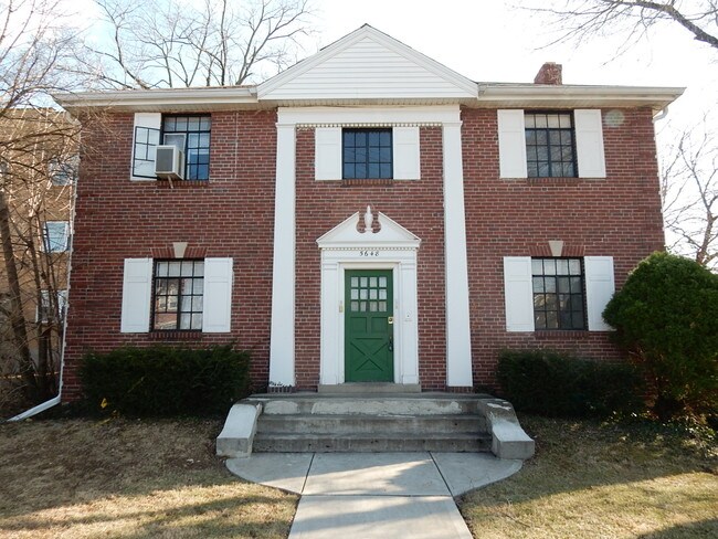 Primary Photo - 5648 Montgomery Rd