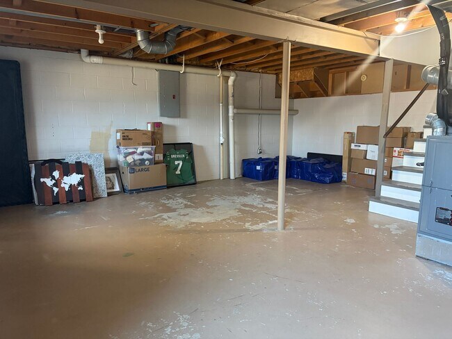 Building Photo - New Rental