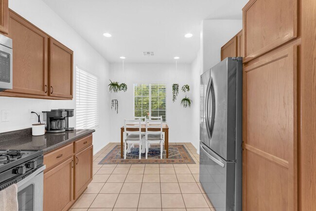 Building Photo - Stunning Single-Level Rental In The Highly Sought-After Anthem at Merrill Ranch!