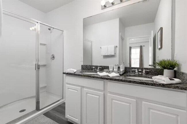 Building Photo - 4675 Terrasonesta Dr