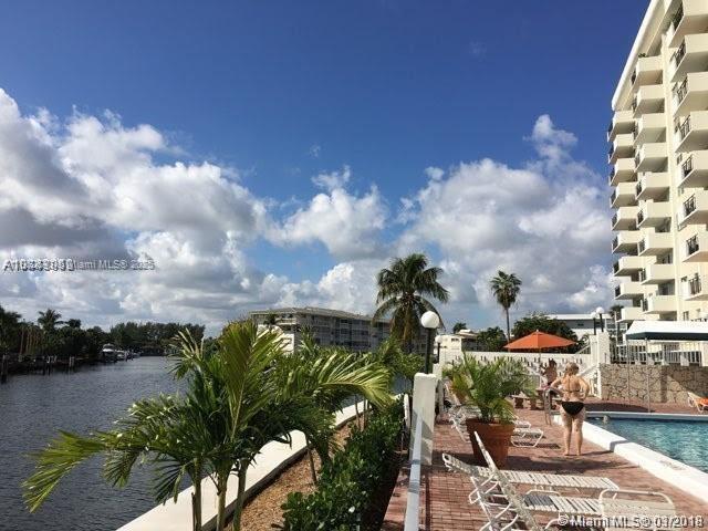 Building Photo - 401 Golden Isles Dr