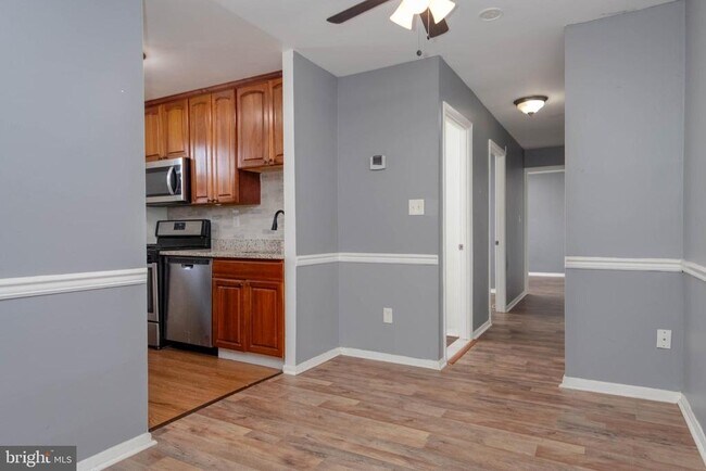 Building Photo - 4409 Falls Bridge Dr